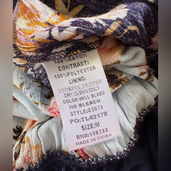 Umgee Blue Floral Patchwork Romper With Pockets, Size Medium, Cottagecore, Boho - Picture 5 of 5